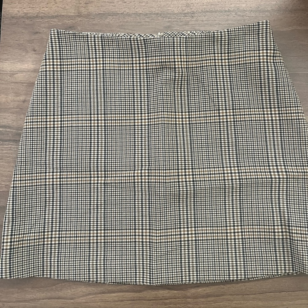 Aritzia Wilfred Mini Skirt